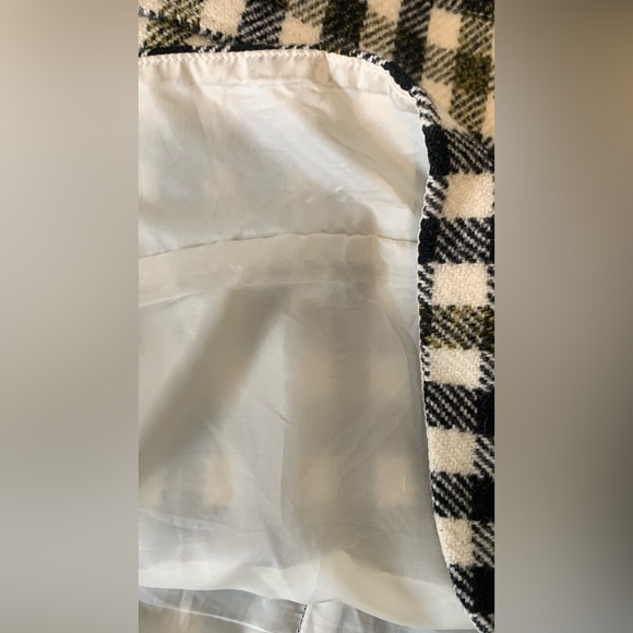 J.Crew Princess Mini Skirt in Double Serge Wool. Size 00. Black and White Plaid - Picture 4 of 11